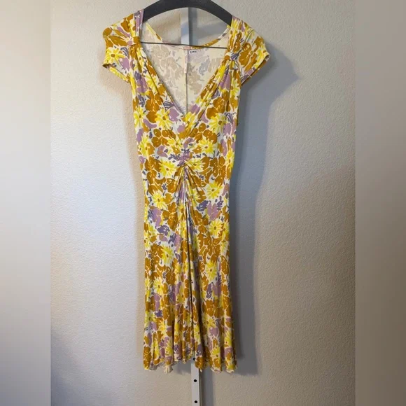 Free People Floral Ruched V Neck Midi Dress Yellow Purple XS - Picture 1 of 5